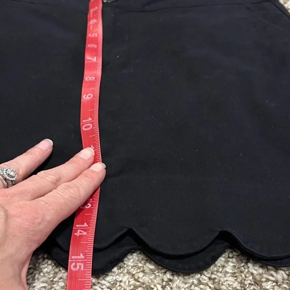 Crown & Ivy Black Mini Skirt with Scalloped Hem Size 2 - Picture 11 of 12